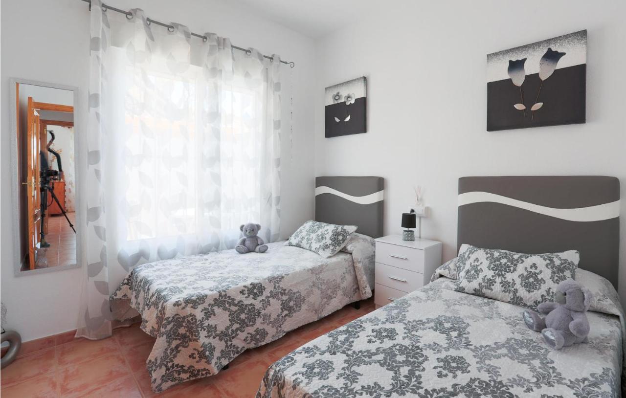 2 Bedroom Lovely Home In Mazarron Bagian luar foto